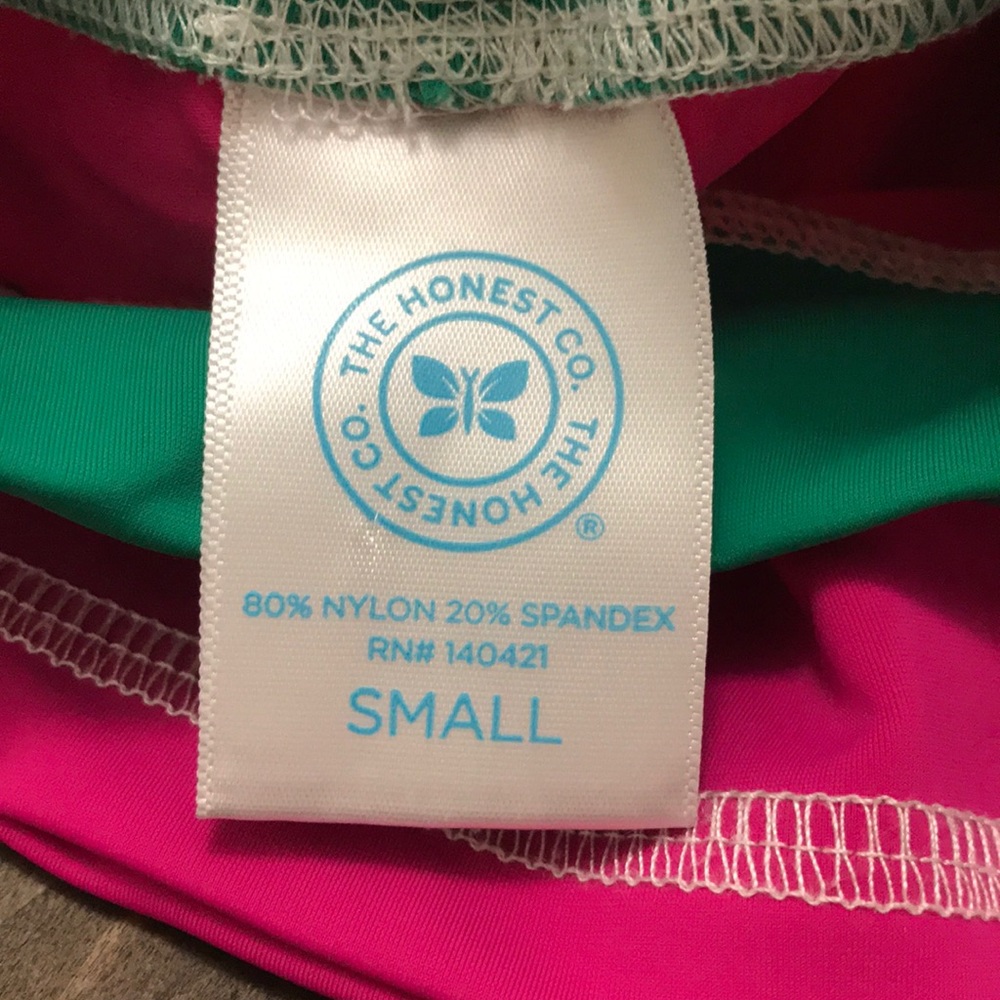The Honest Company rash guard - 3-6mo/S - Picture 4 of 5